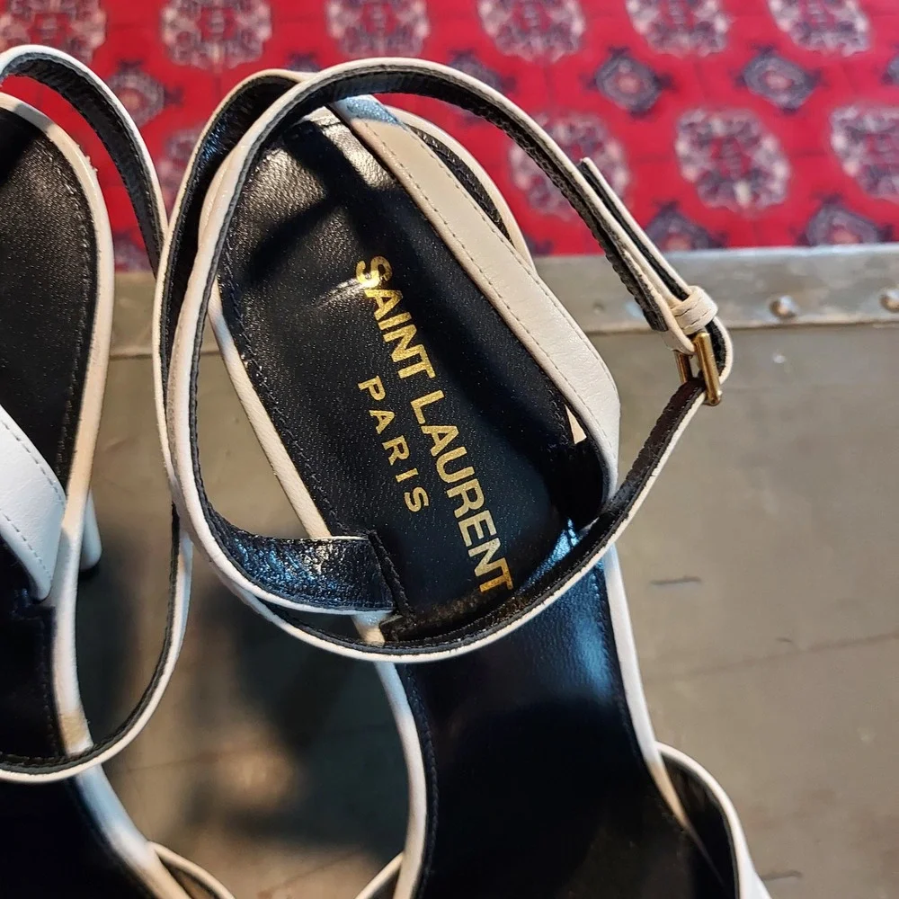 Saint Laurent Paris Two-Tone Pleated Leather Pointed Toe Pumps 37.5 White Black - Picture 6 of 8